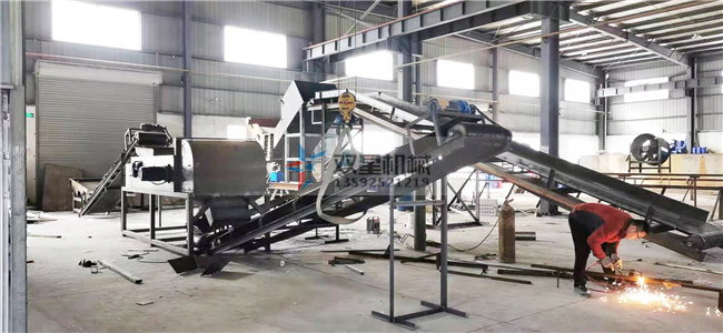 废铁羞羞视频免费看生产现场