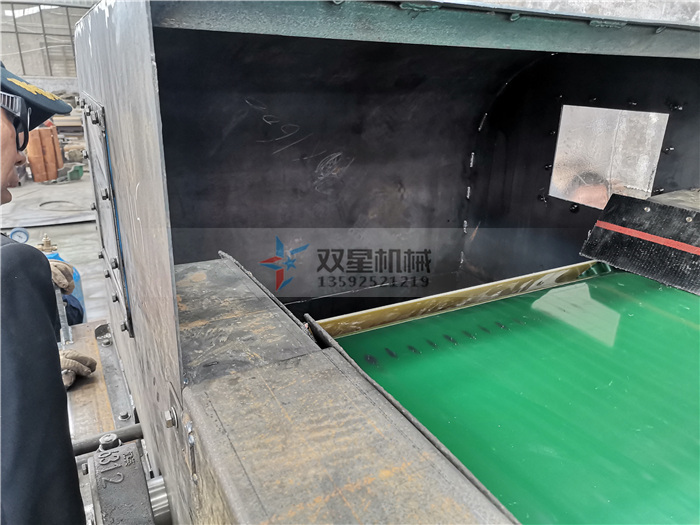 跳铝机（涡电流分选机）羞羞APP下载分离口