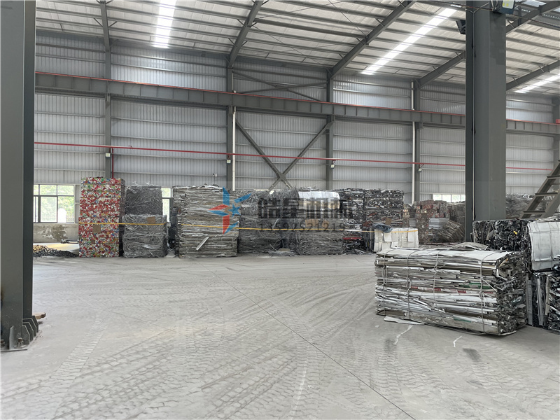 铝合金加工有几种规格？铝合金羞羞APP下载加工都需要哪些设备？